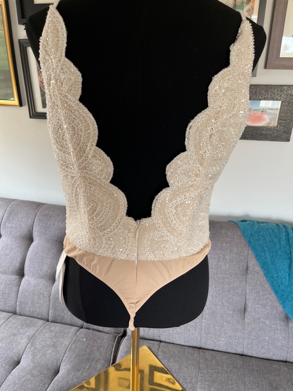 NWT Catherine Deane Wesley Embellished Scallop Bodysuit, Size 10 - Picture 4 of 9